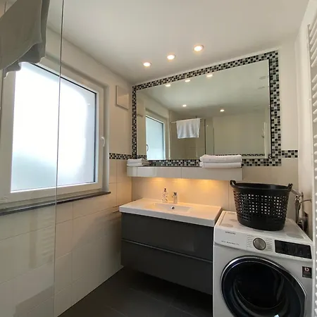 All-in In Fischeln Mit Gartenblick, Naehe Duesseldorf - Messe - Airport - Helios Krefeld